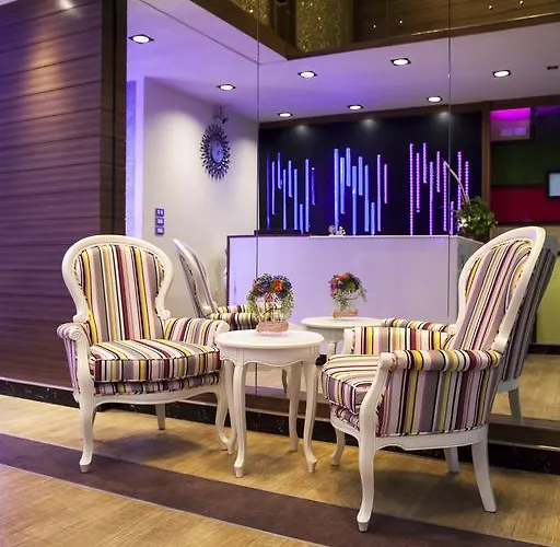 Eleven Avenue Suites Bangkok