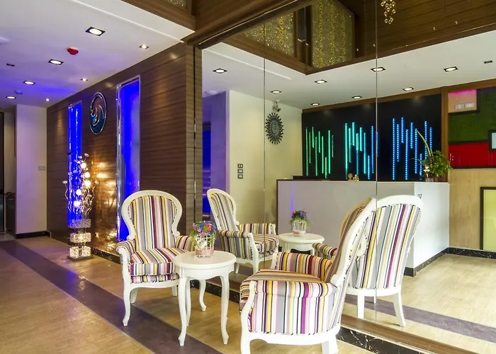 Eleven Avenue Suites Bangkok